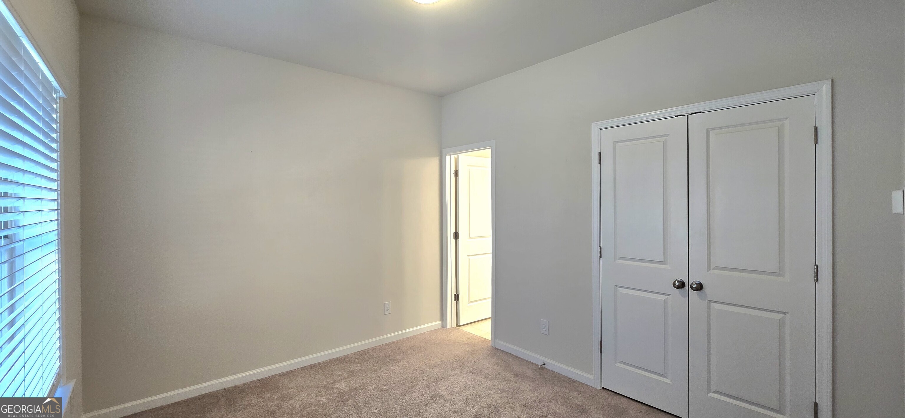 3608 Hidden Valley Cir Property Photo 3