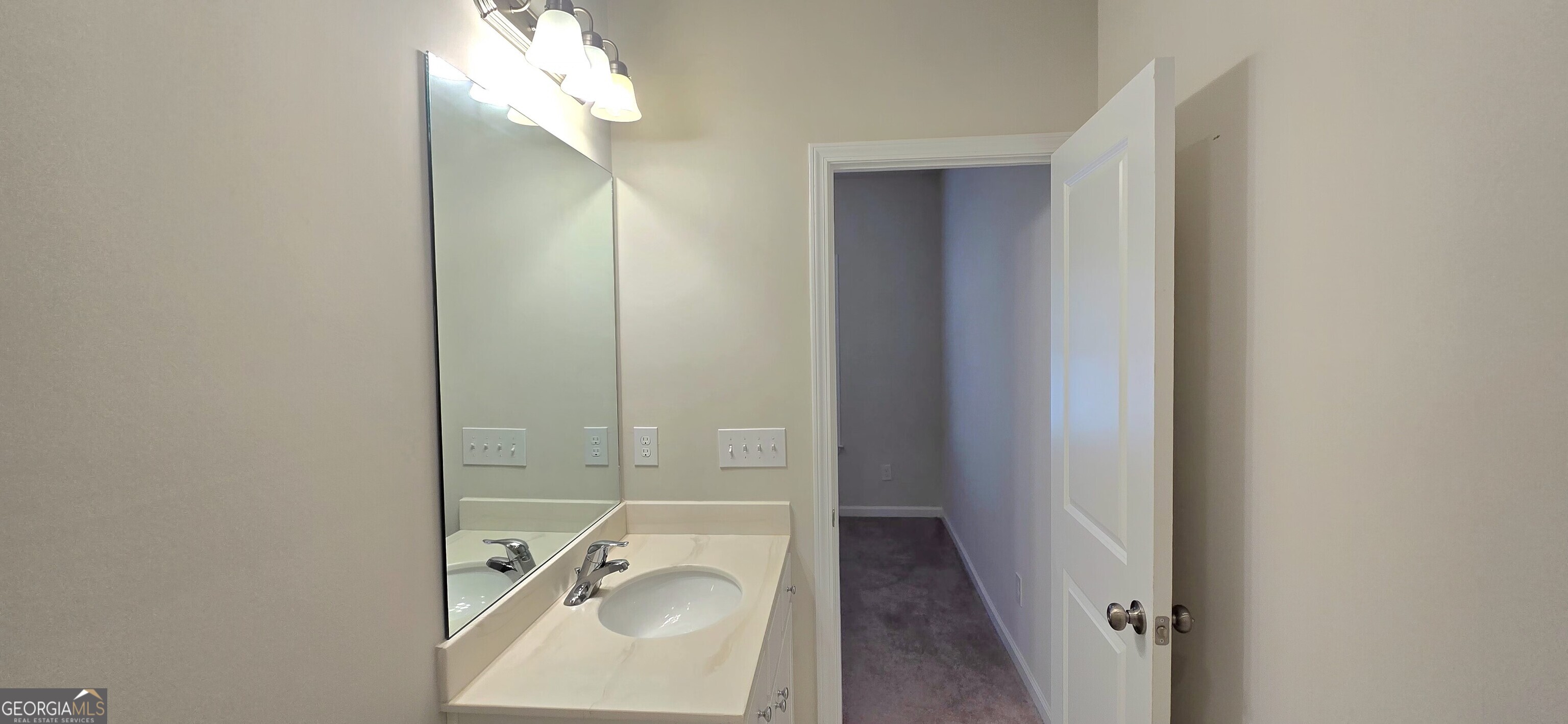 3608 Hidden Valley Cir Property Photo 7