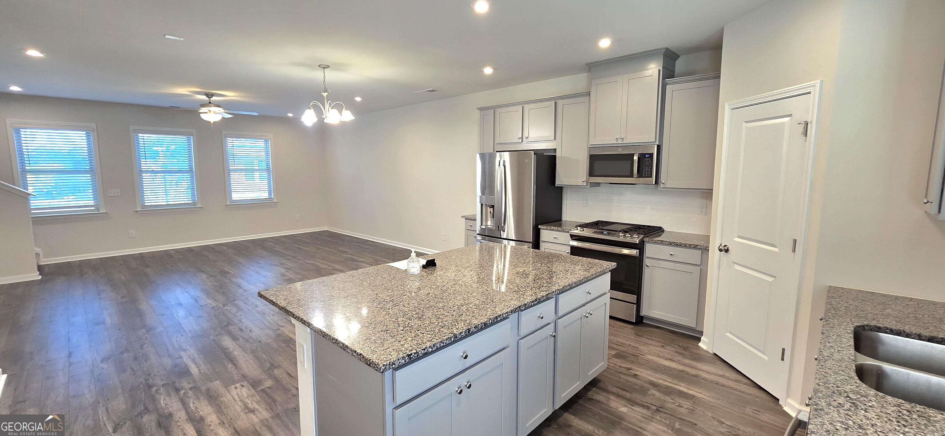 3608 Hidden Valley Cir Property Photo 16