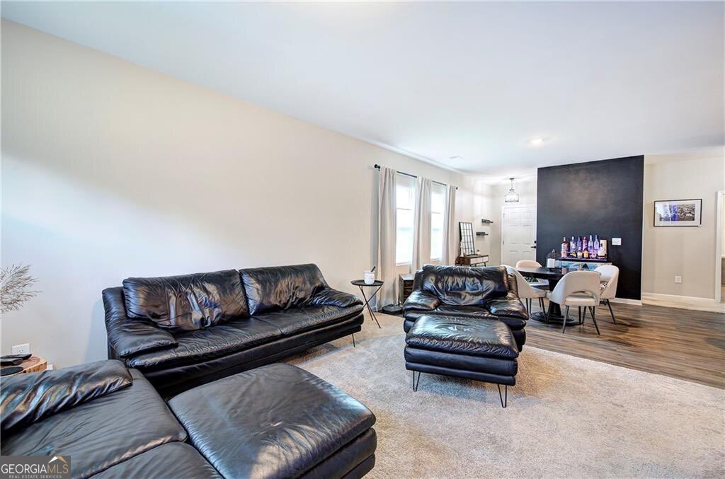 309 Pescara Court Property Photo 12