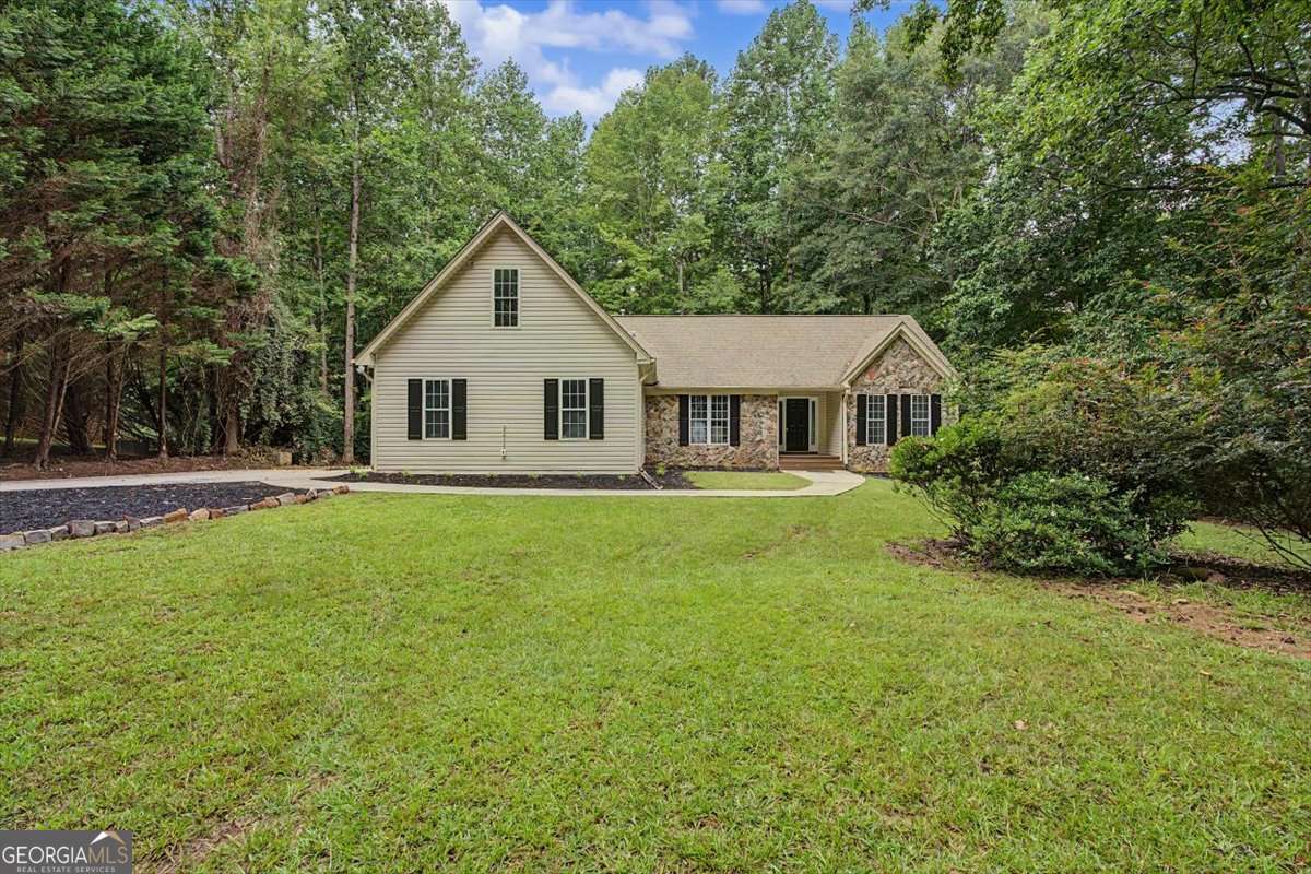 590 S Alexander Creek Road Property Photo 2