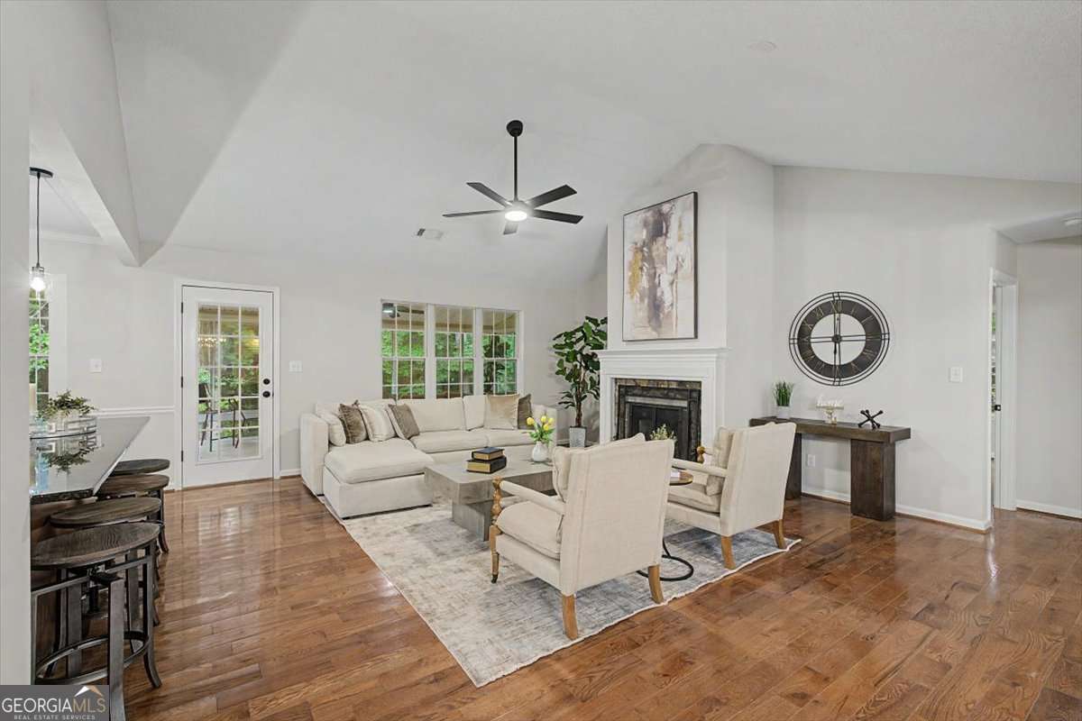 590 S Alexander Creek Road Property Photo 5