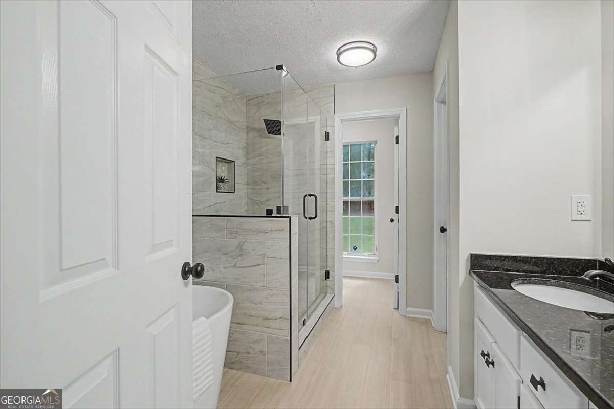 590 S Alexander Creek Road Property Photo 22