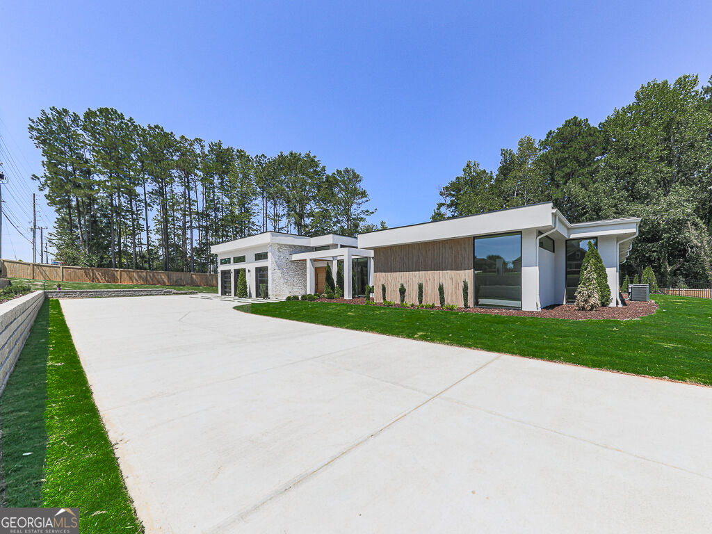 632 Cagle Road Property Photo 1