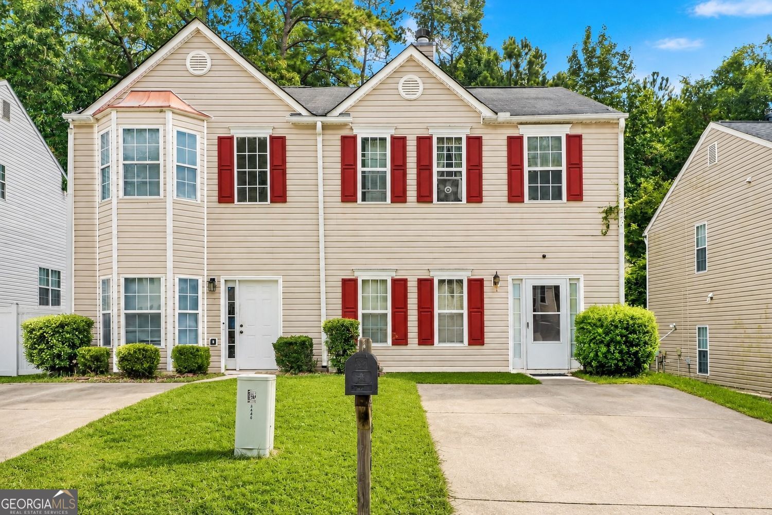 5630 Hampton Court Property Photo 1