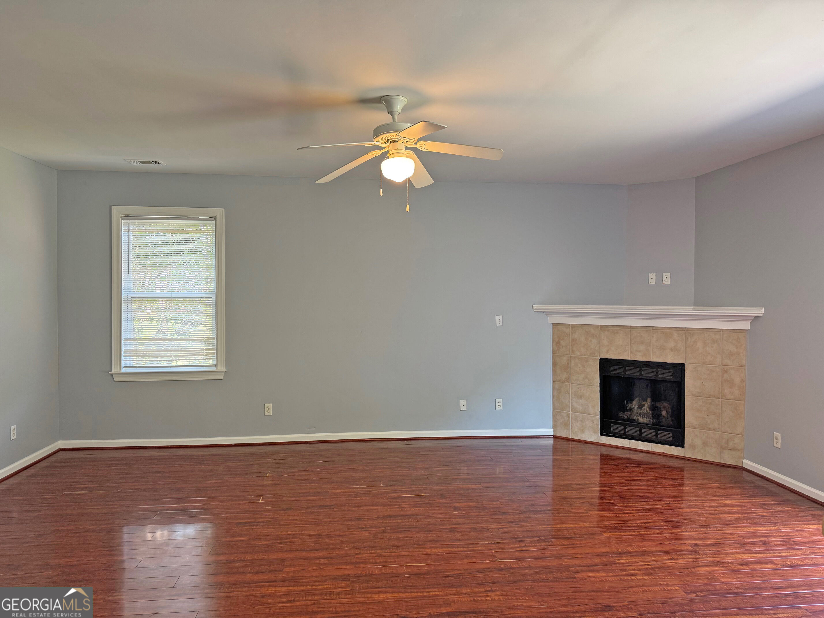 2513 Mockingbird Lane Property Photo 6