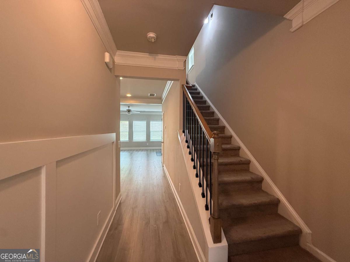 1521 Winding Ridge Trail Property Photo 3