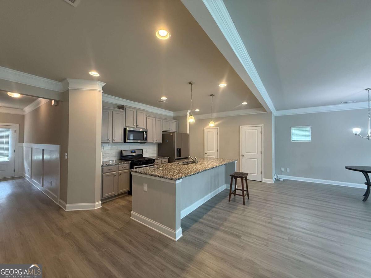 1521 Winding Ridge Trail Property Photo 5