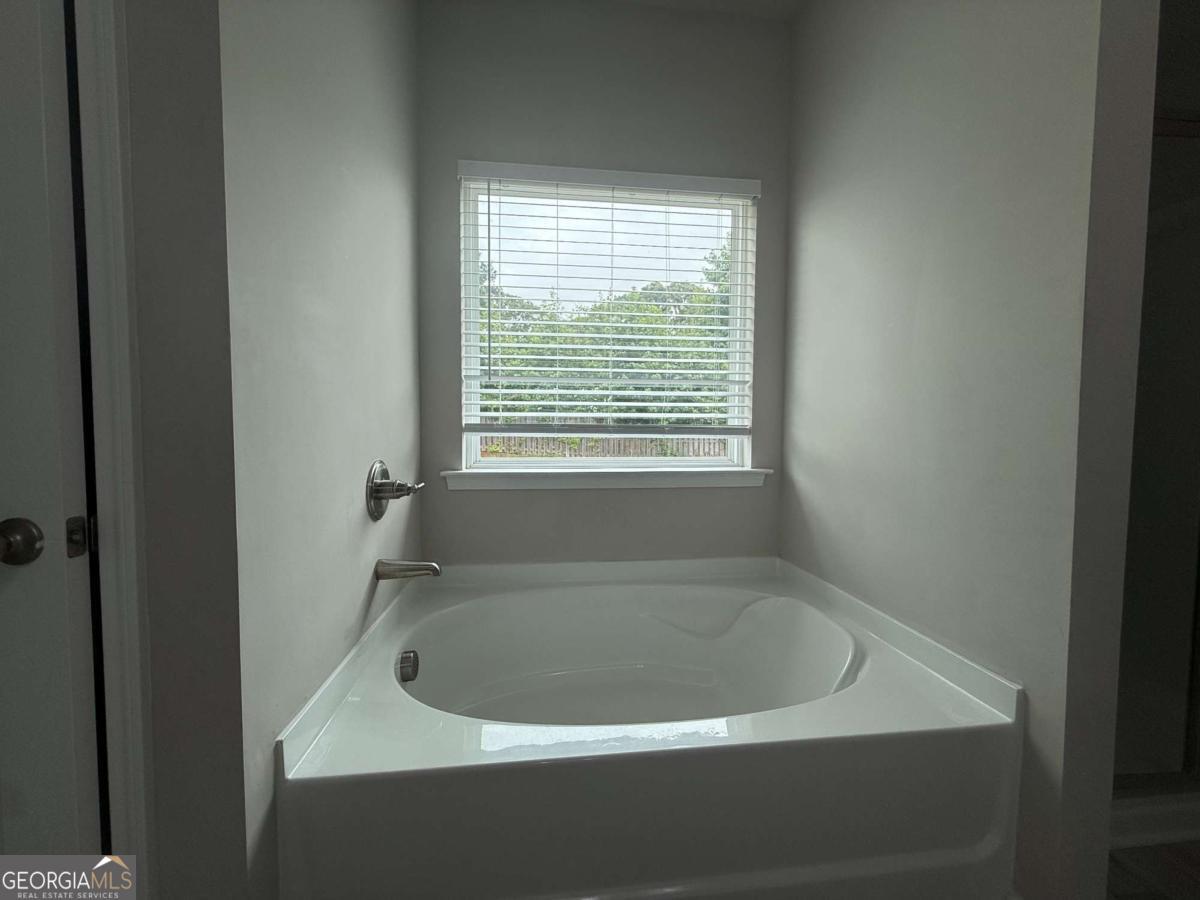 1521 Winding Ridge Trail Property Photo 15