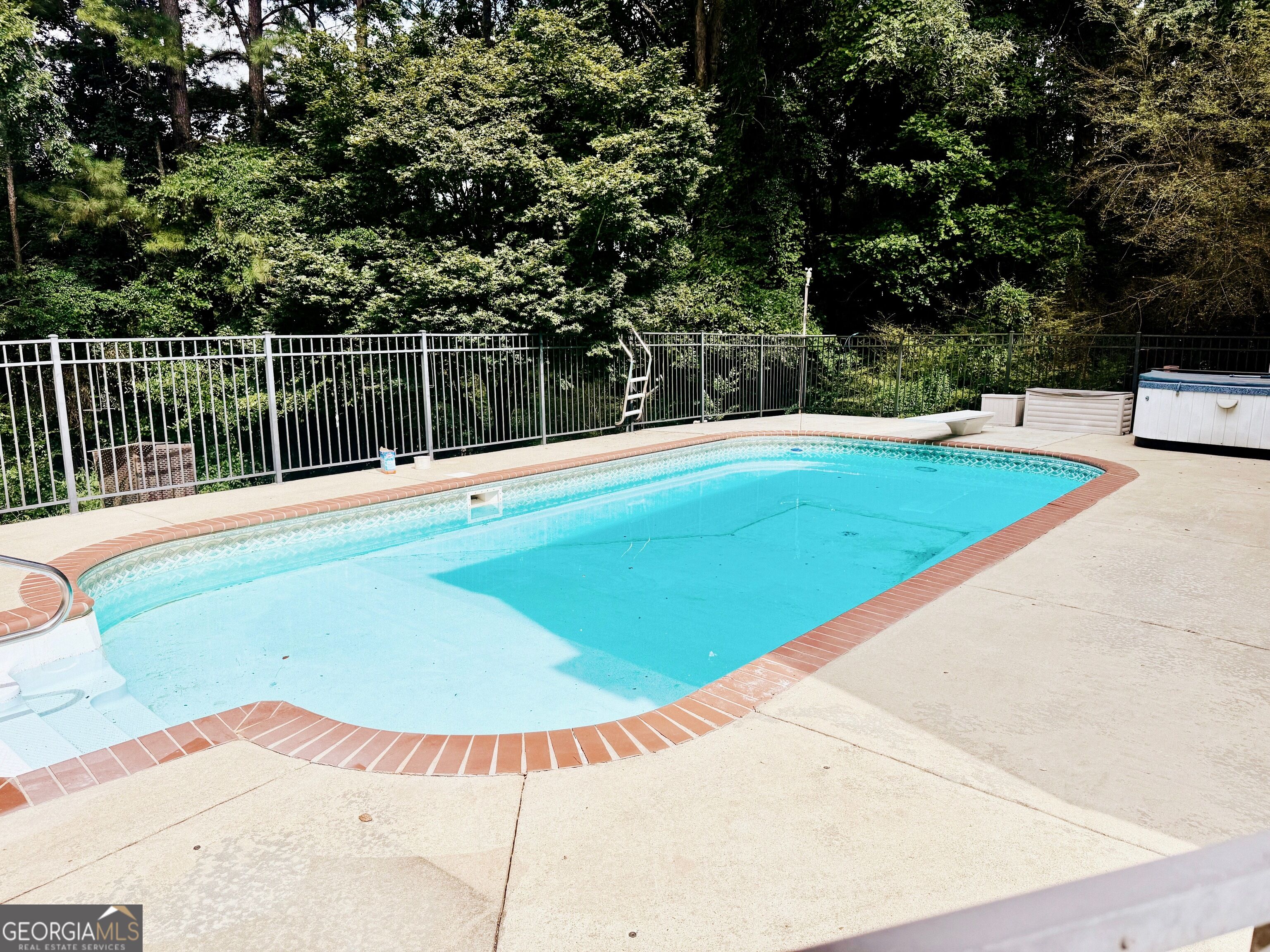 206 Sturbridge Drive Property Photo 3