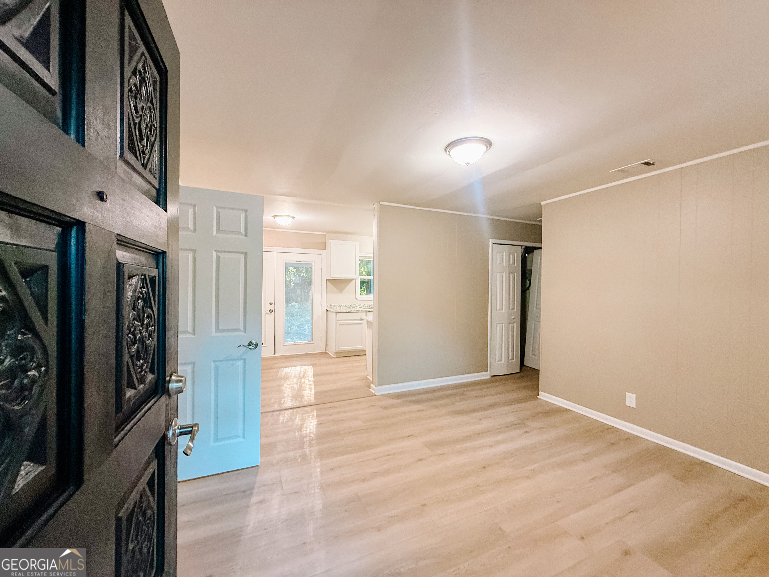 3415 Travis Boulevard Property Photo 2