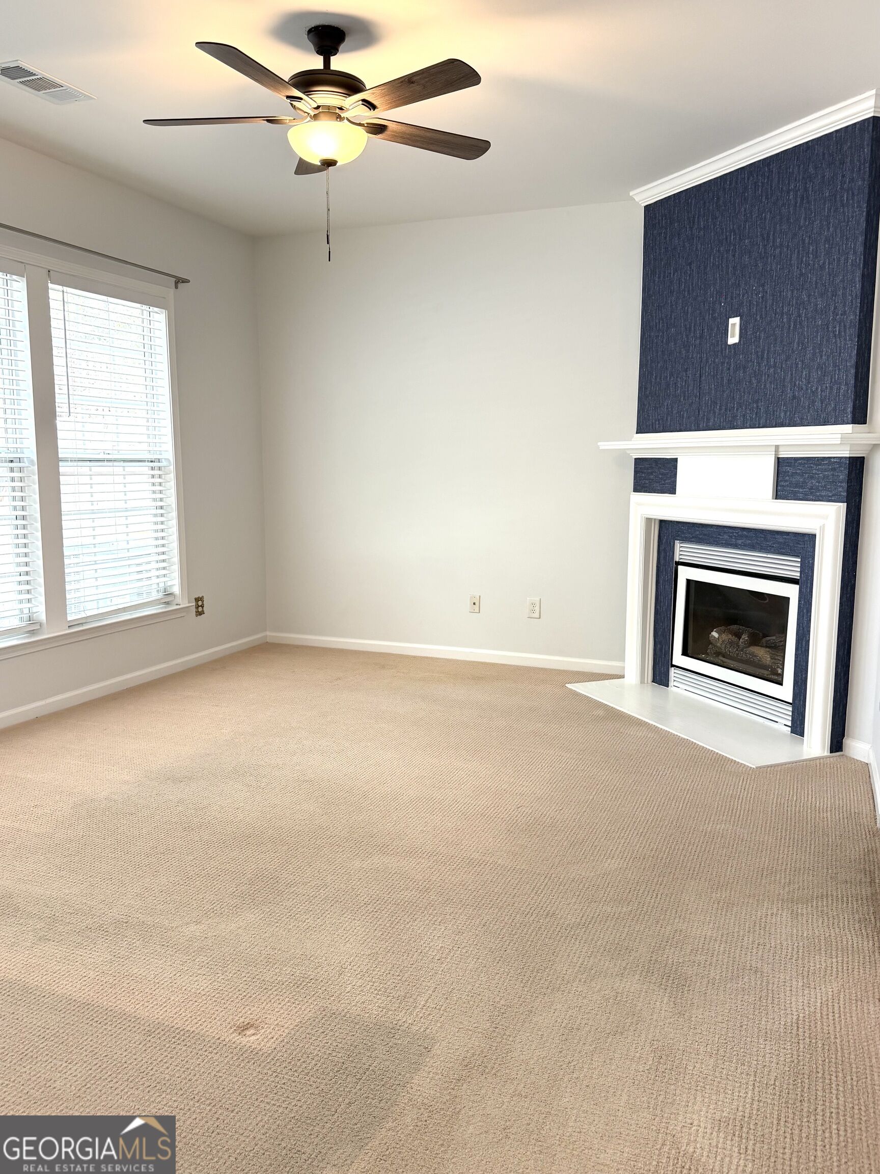 3000 Commonwealth Circle # 14 Property Photo 3