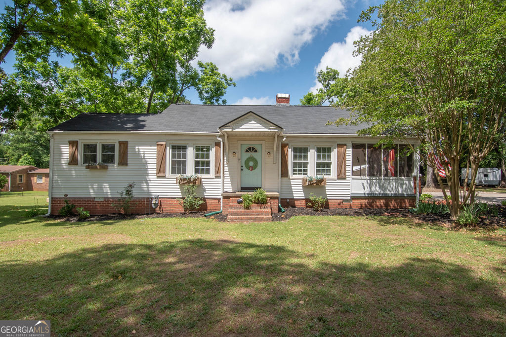 333 Carver Road Property Photo 1