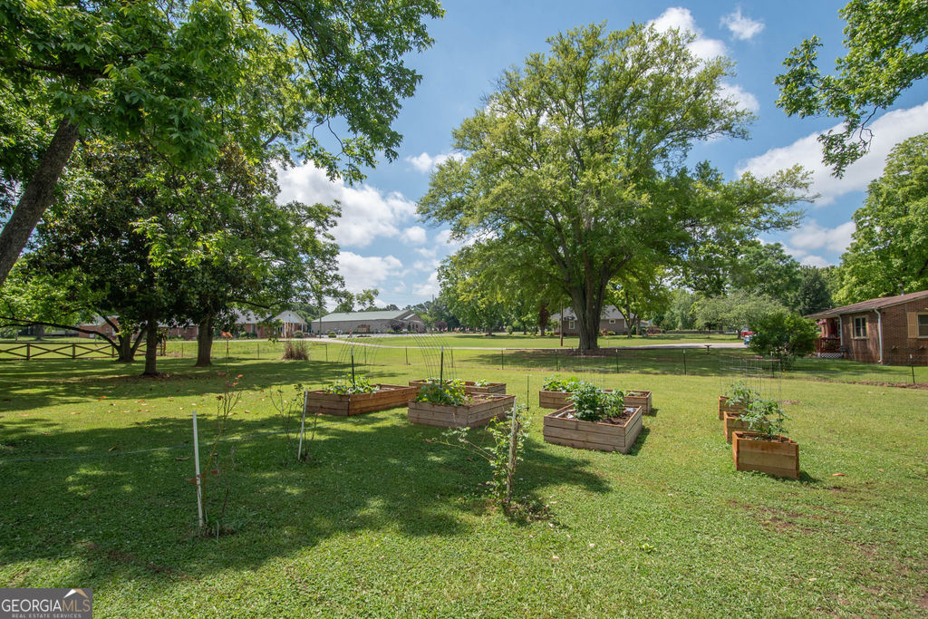 333 Carver Road Property Photo 33