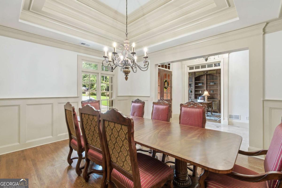 6945 Wakehurst Place Property Photo 11