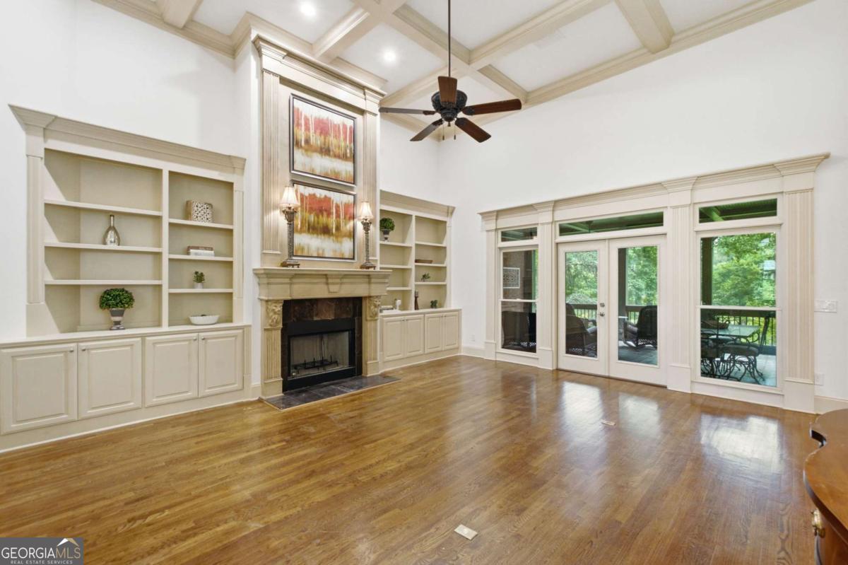 6945 Wakehurst Place Property Photo 14