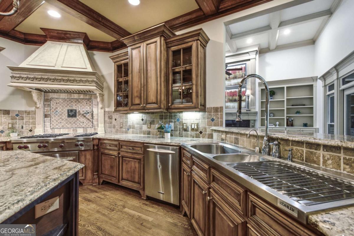 6945 Wakehurst Place Property Photo 26