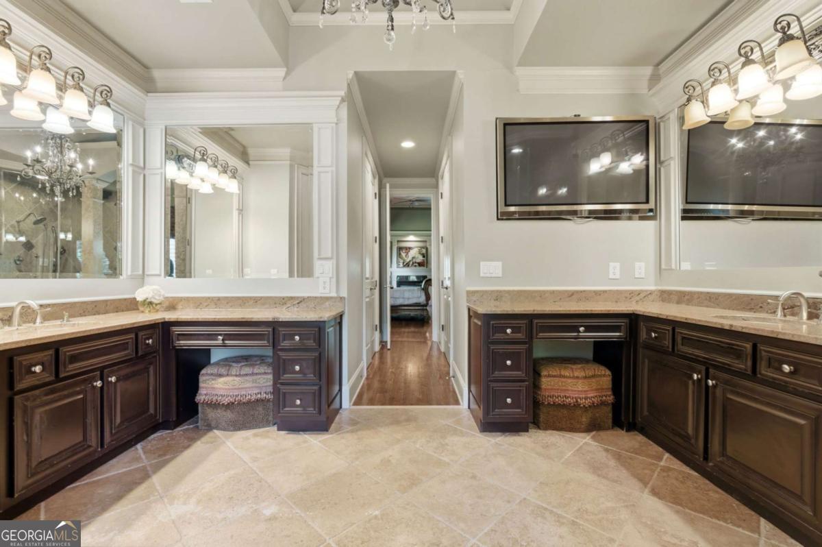 6945 Wakehurst Place Property Photo 40