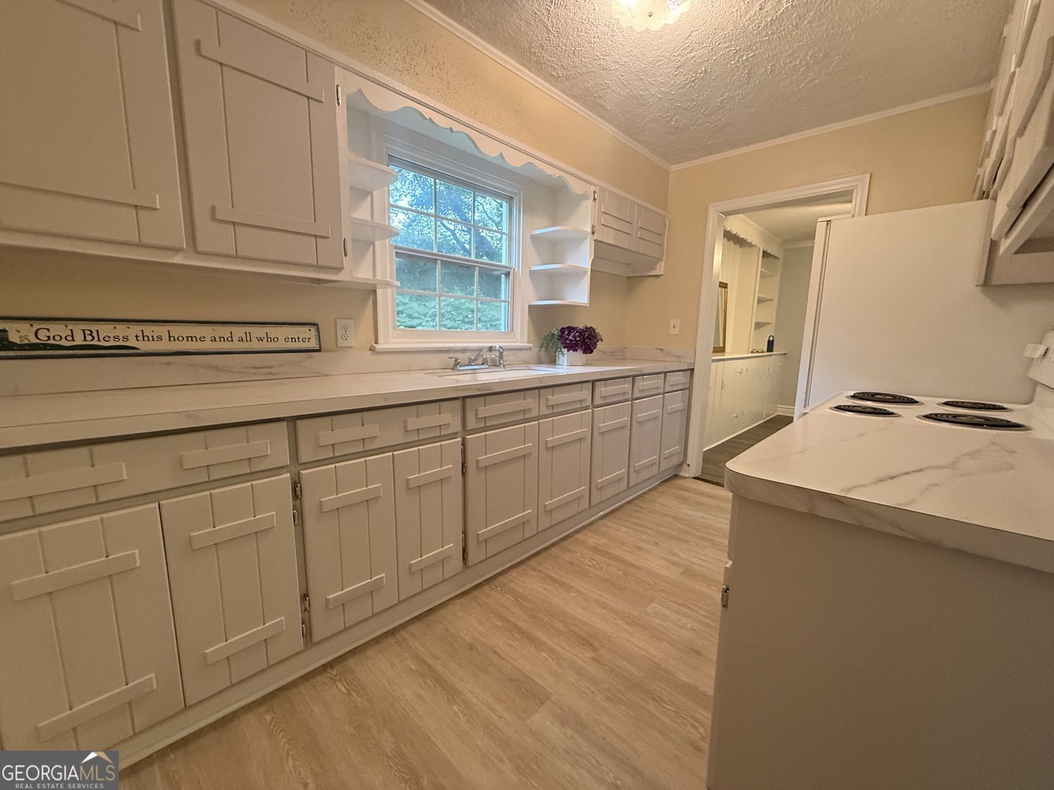 5132 Warner Street Property Photo 10