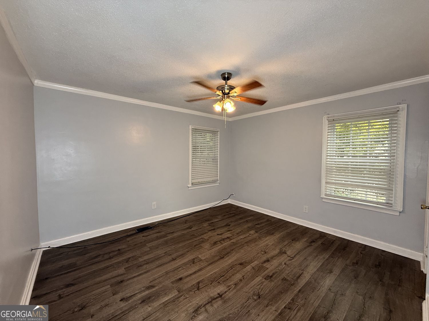 5132 Warner Street Property Photo 14