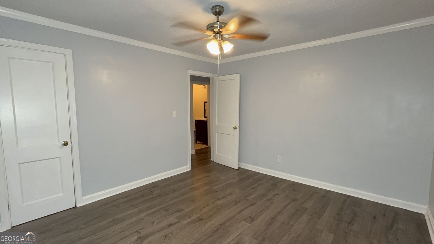 5132 Warner Street Property Photo 15