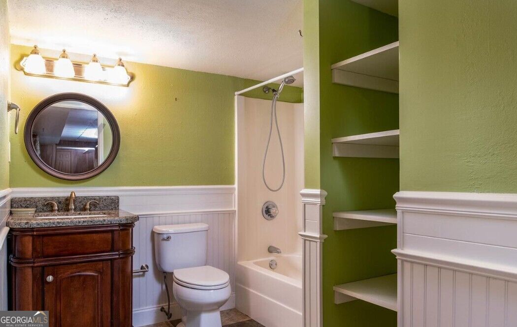 6582 Aquila Drive Property Photo 17