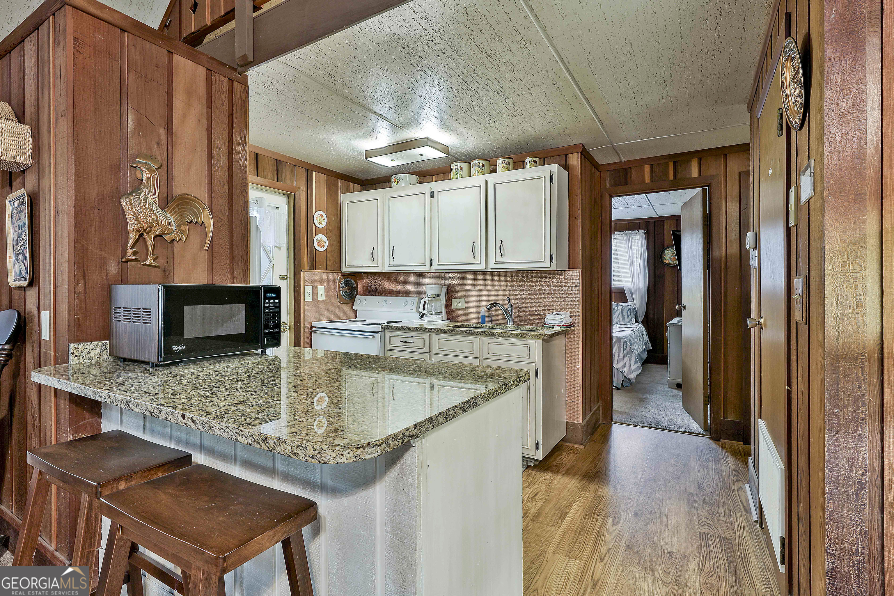 87 St. Moritz Drive Property Photo 10