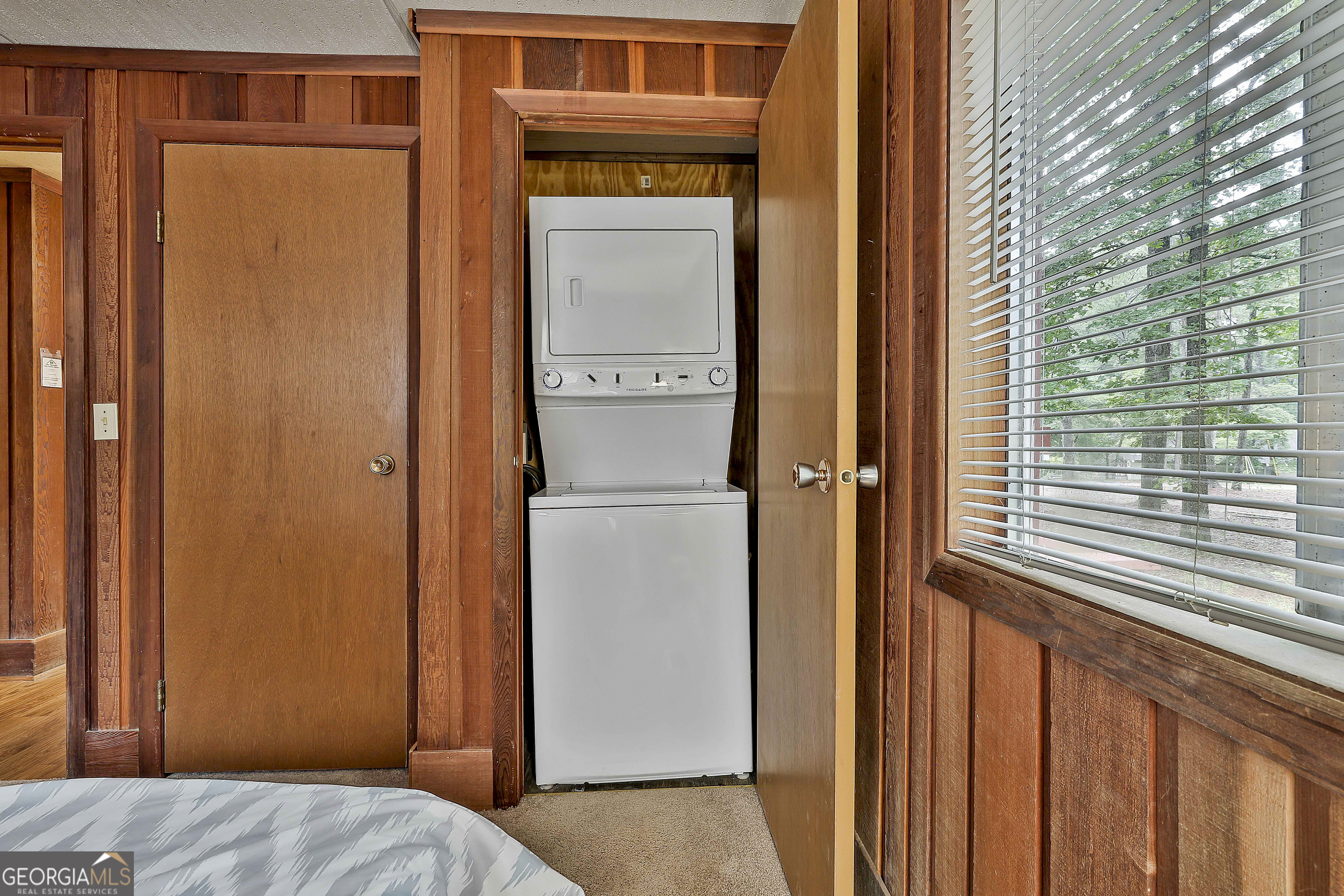 87 St. Moritz Drive Property Photo 15