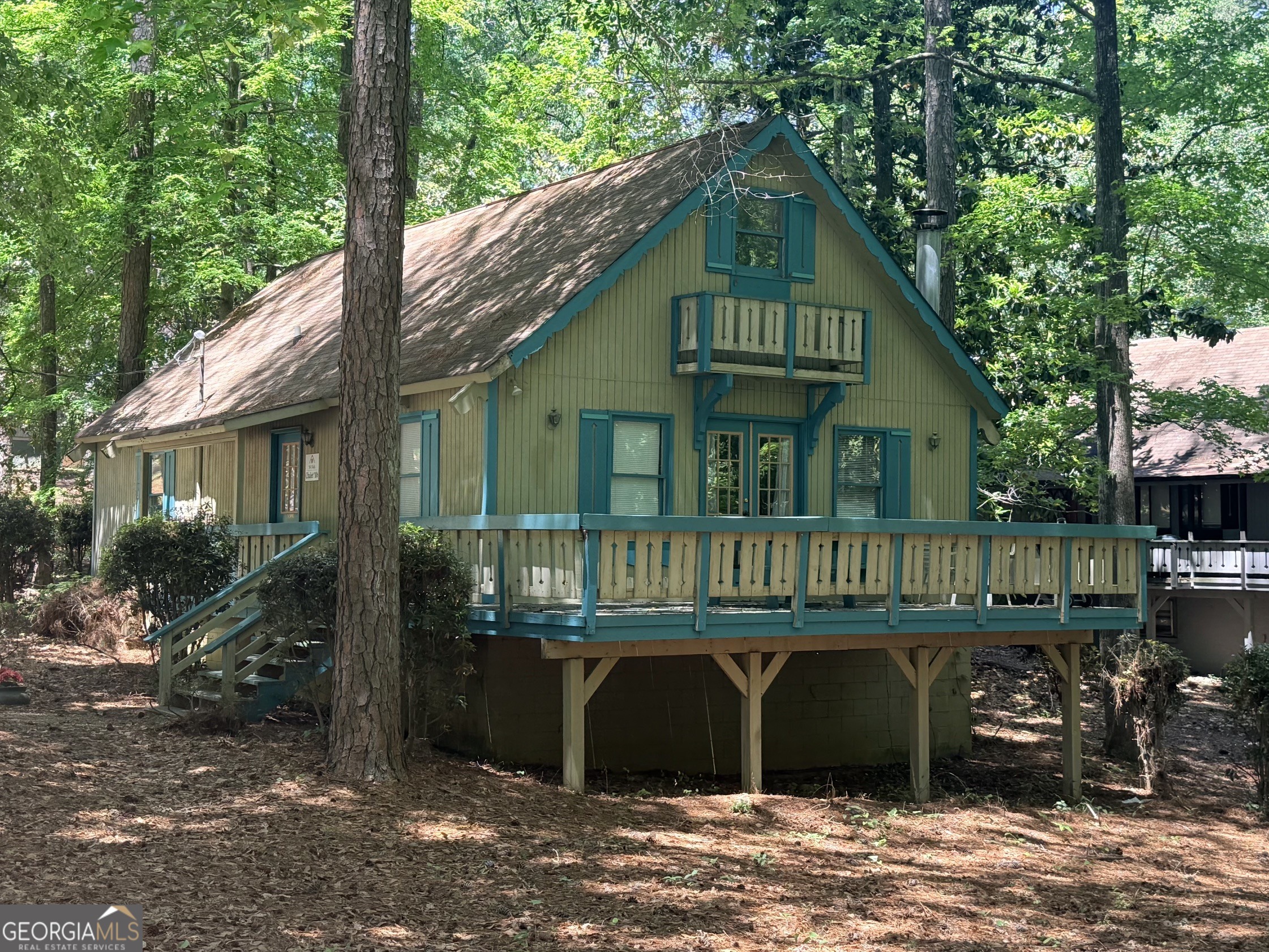 106 Chalet Circle Property Photo 2