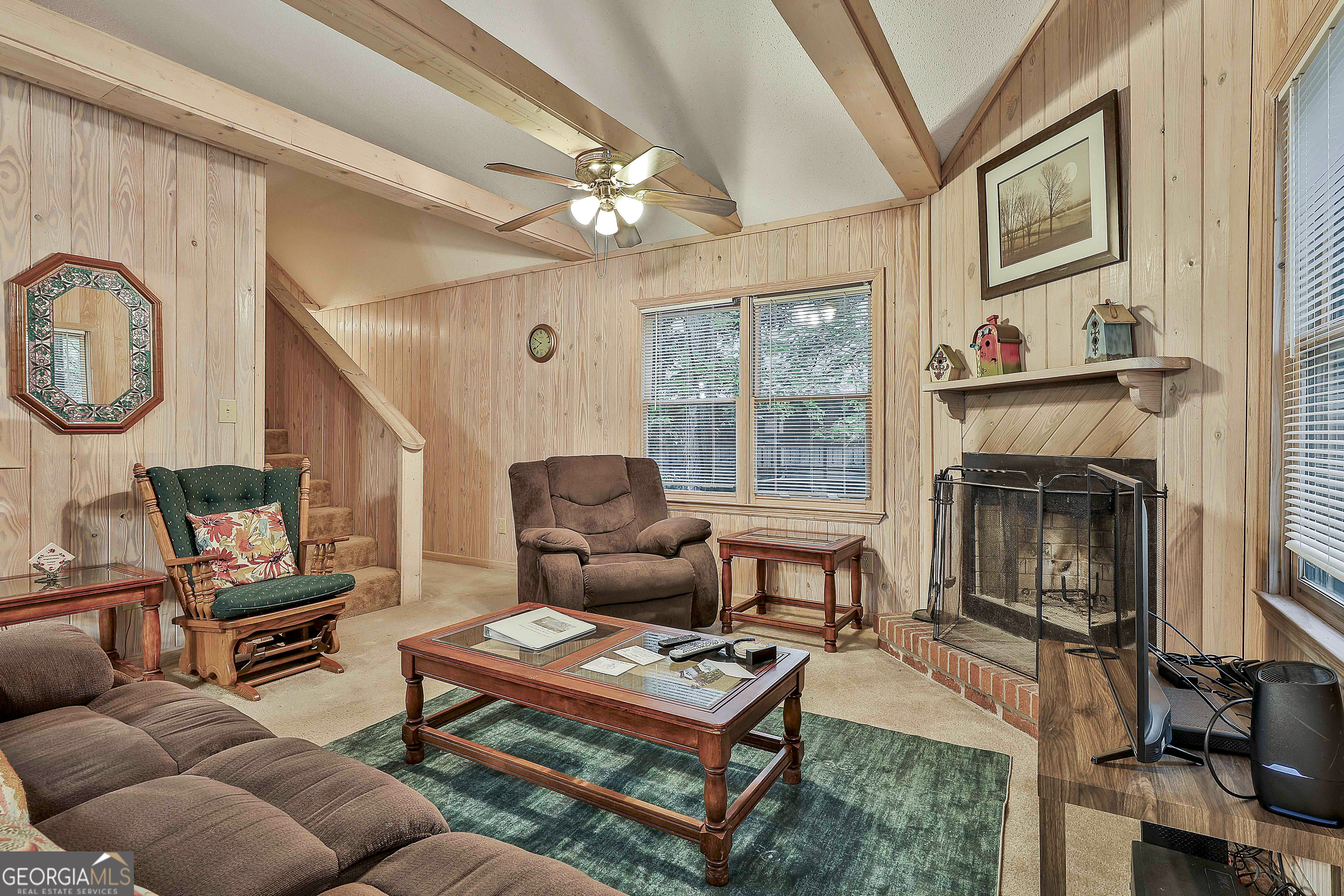 106 Chalet Circle Property Photo 5