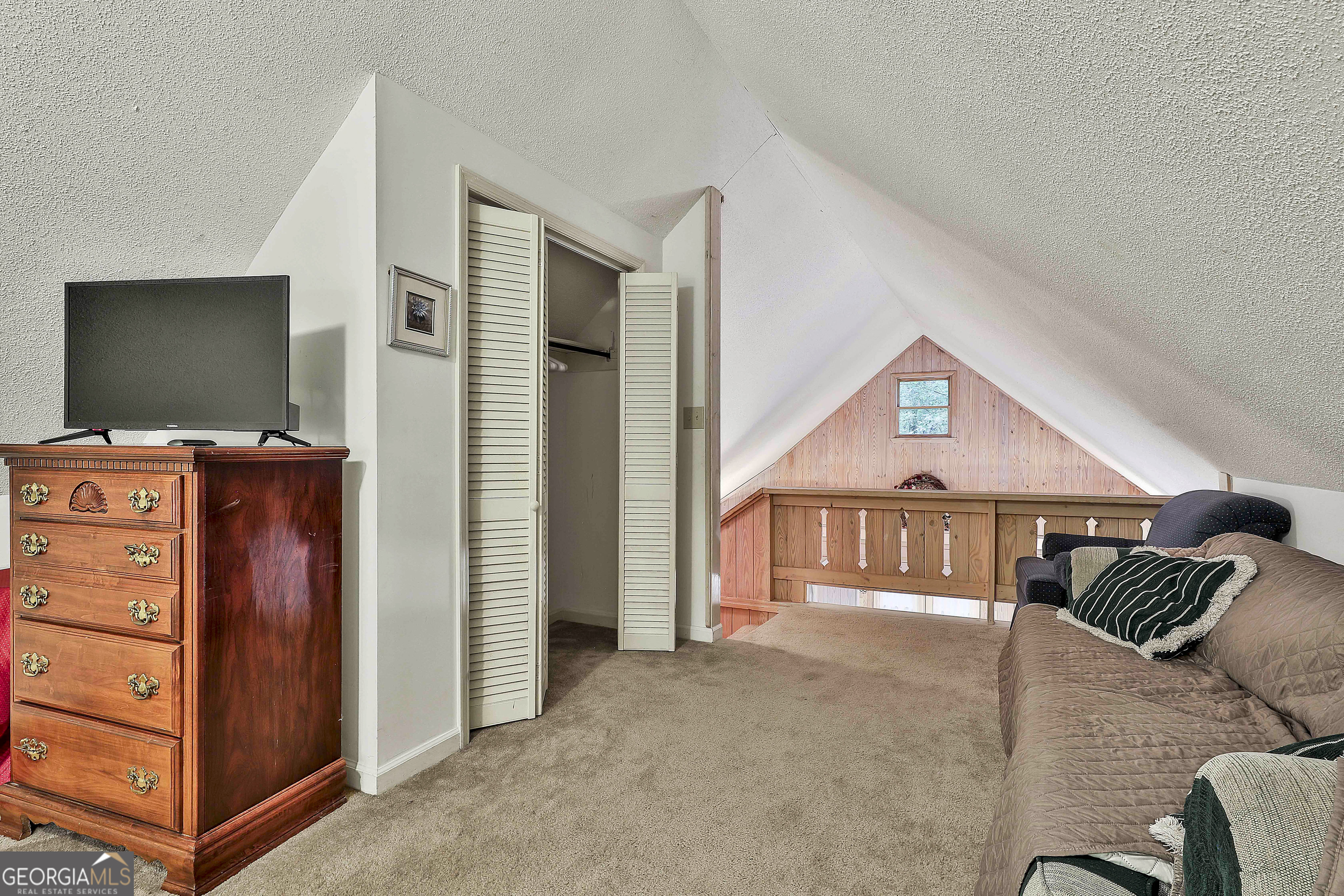 106 Chalet Circle Property Photo 20