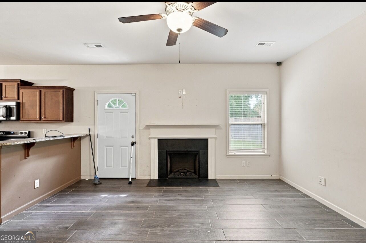 425 Cathedral Drive Property Photo 3