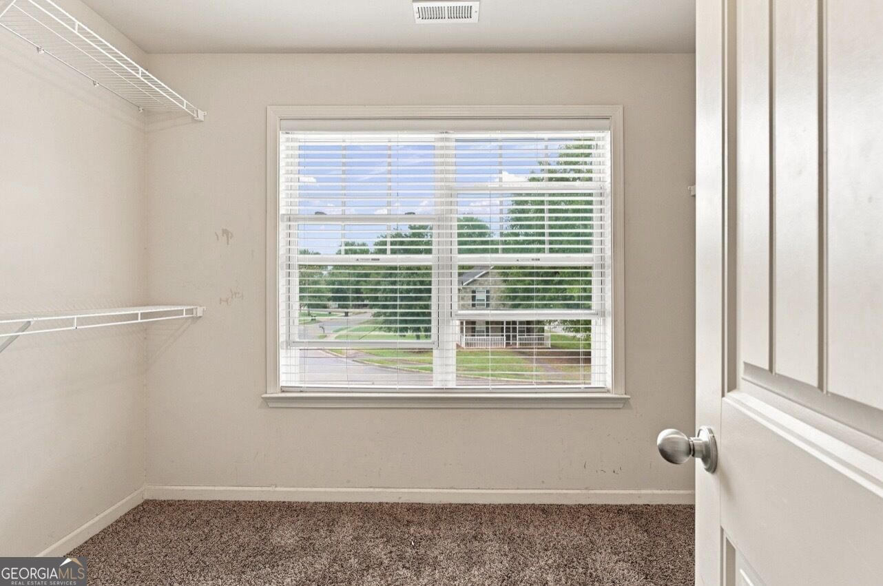 425 Cathedral Drive Property Photo 12