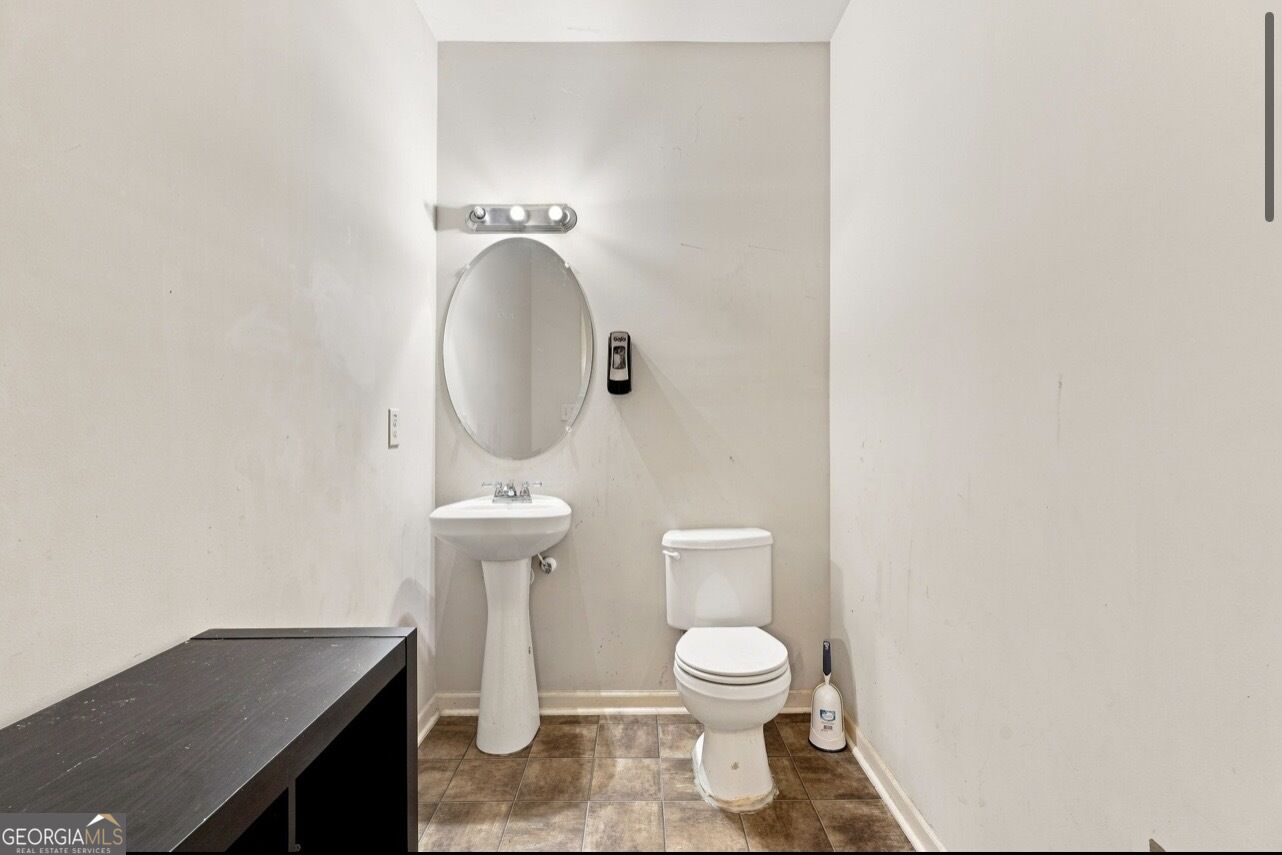 425 Cathedral Drive Property Photo 14