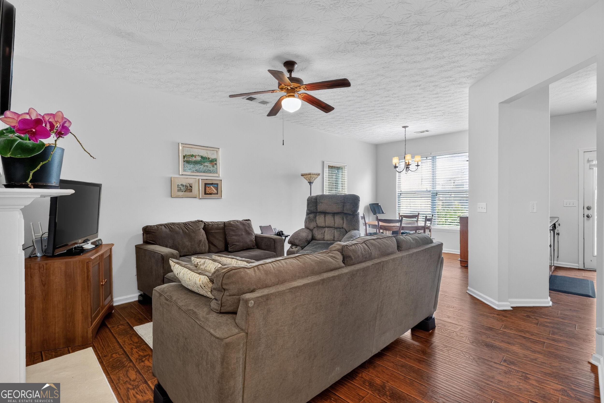 6647 Splashwater Drive Property Photo 5