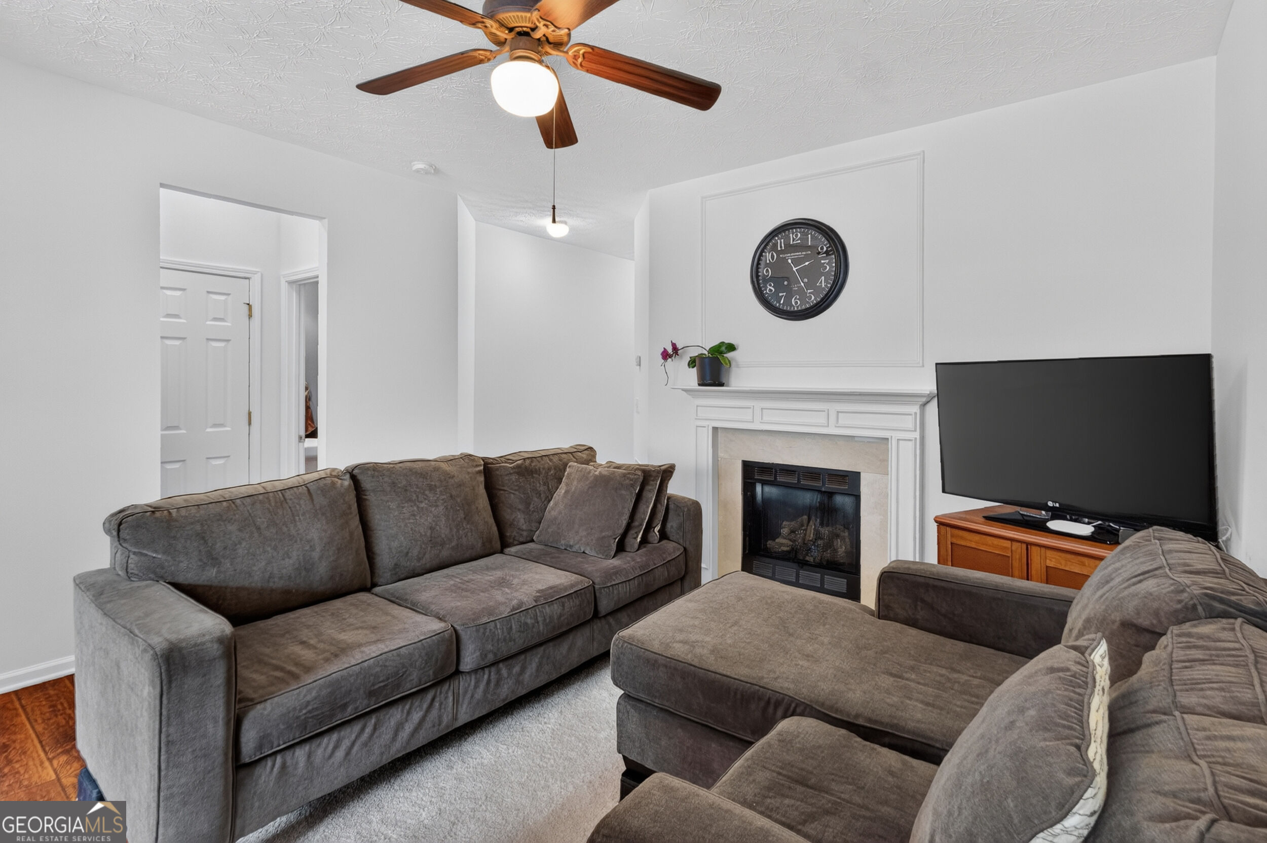 6647 Splashwater Drive Property Photo 8