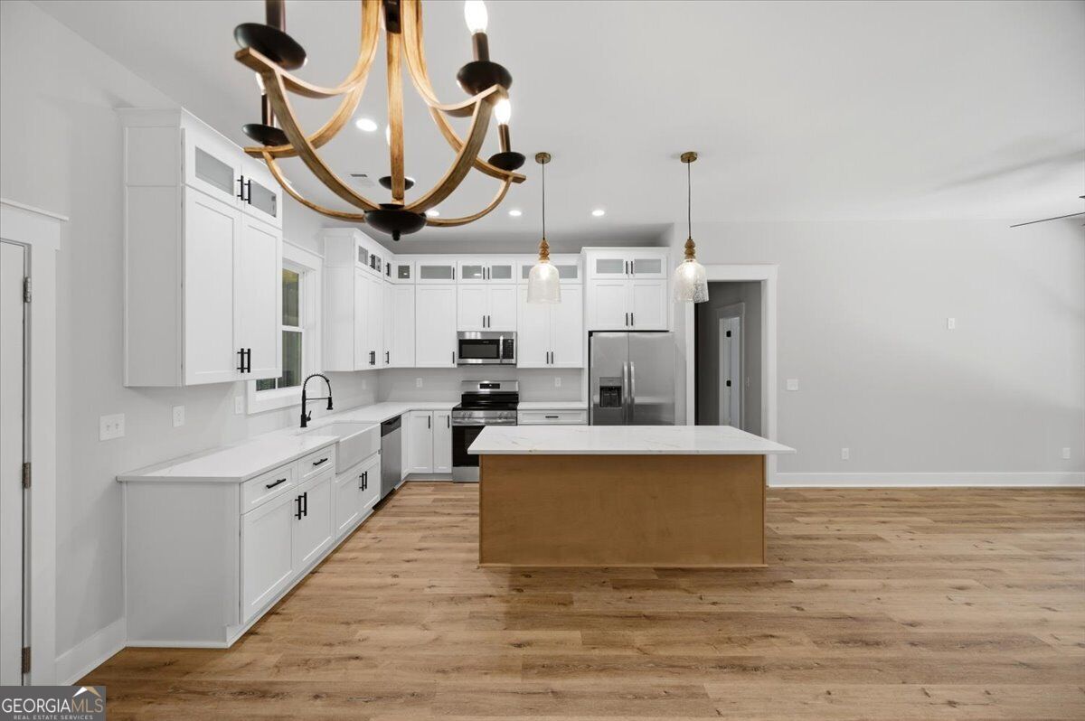 1273 English Road Property Photo 4