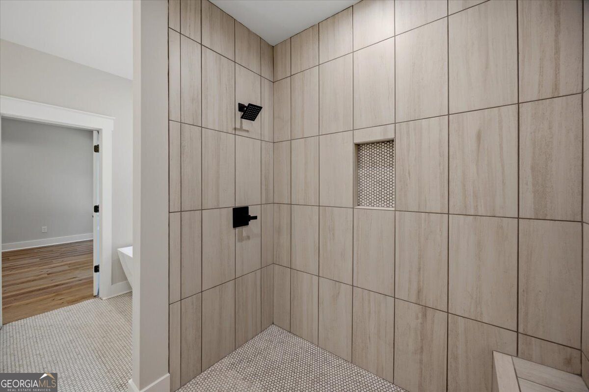 1273 English Road Property Photo 13