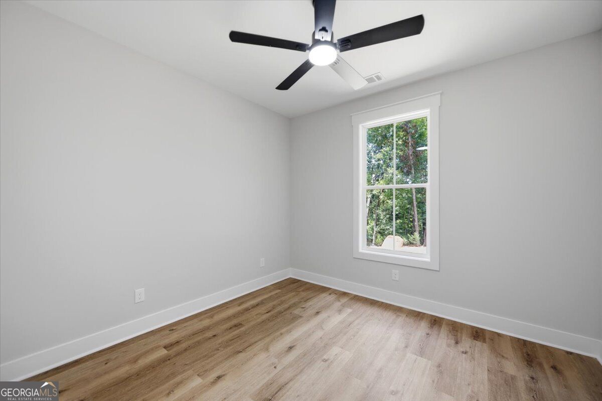 1273 English Road Property Photo 15