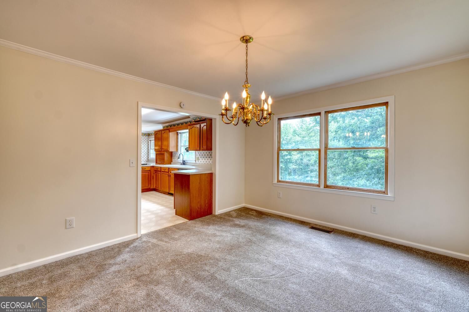 151 Sharp Top Circle Property Photo 4