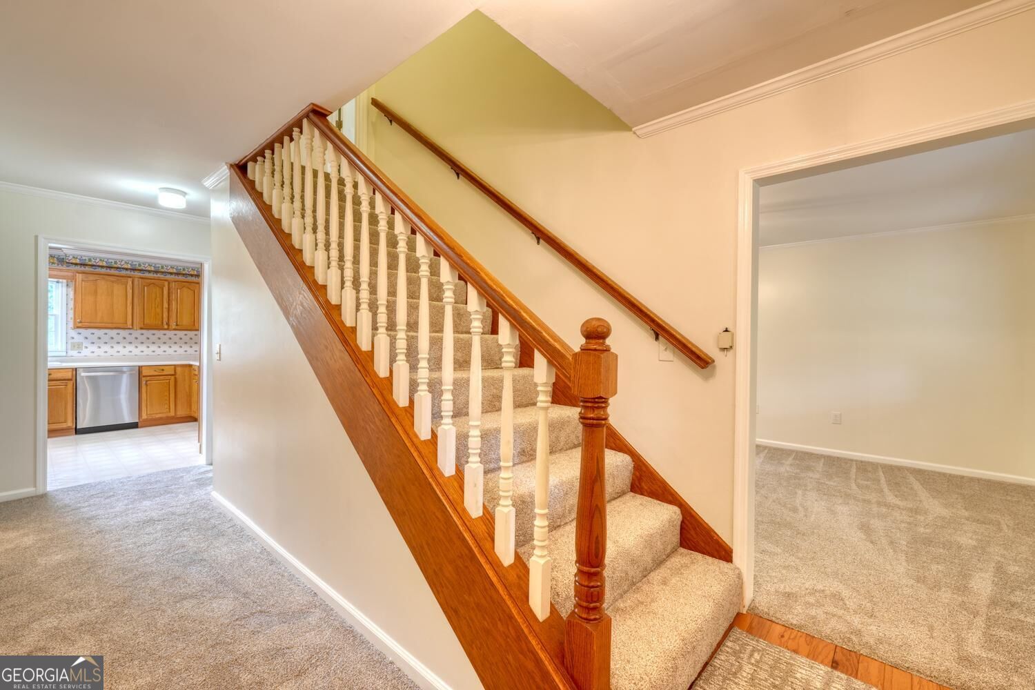 151 Sharp Top Circle Property Photo 12