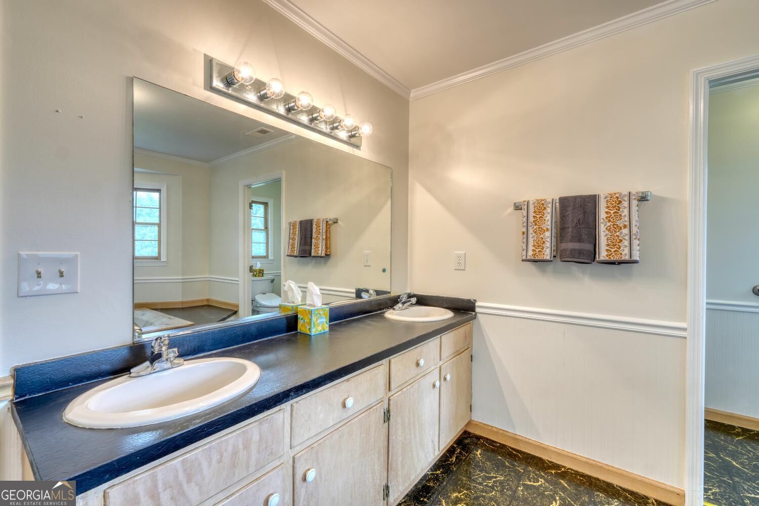 151 Sharp Top Circle Property Photo 45