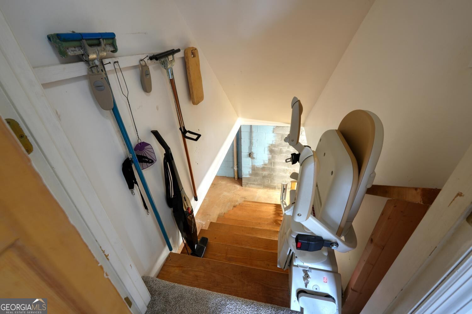 151 Sharp Top Circle Property Photo 47