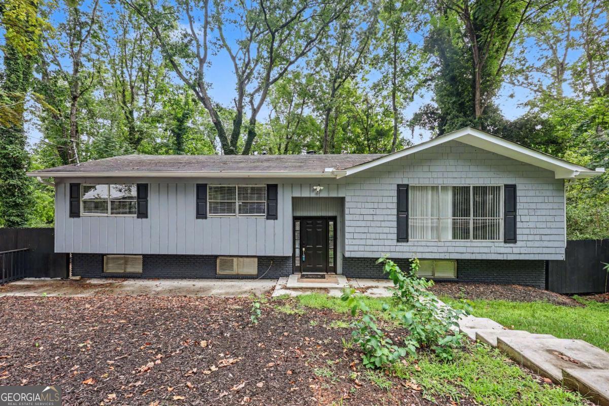 2276 Skyline Drive Property Photo 2