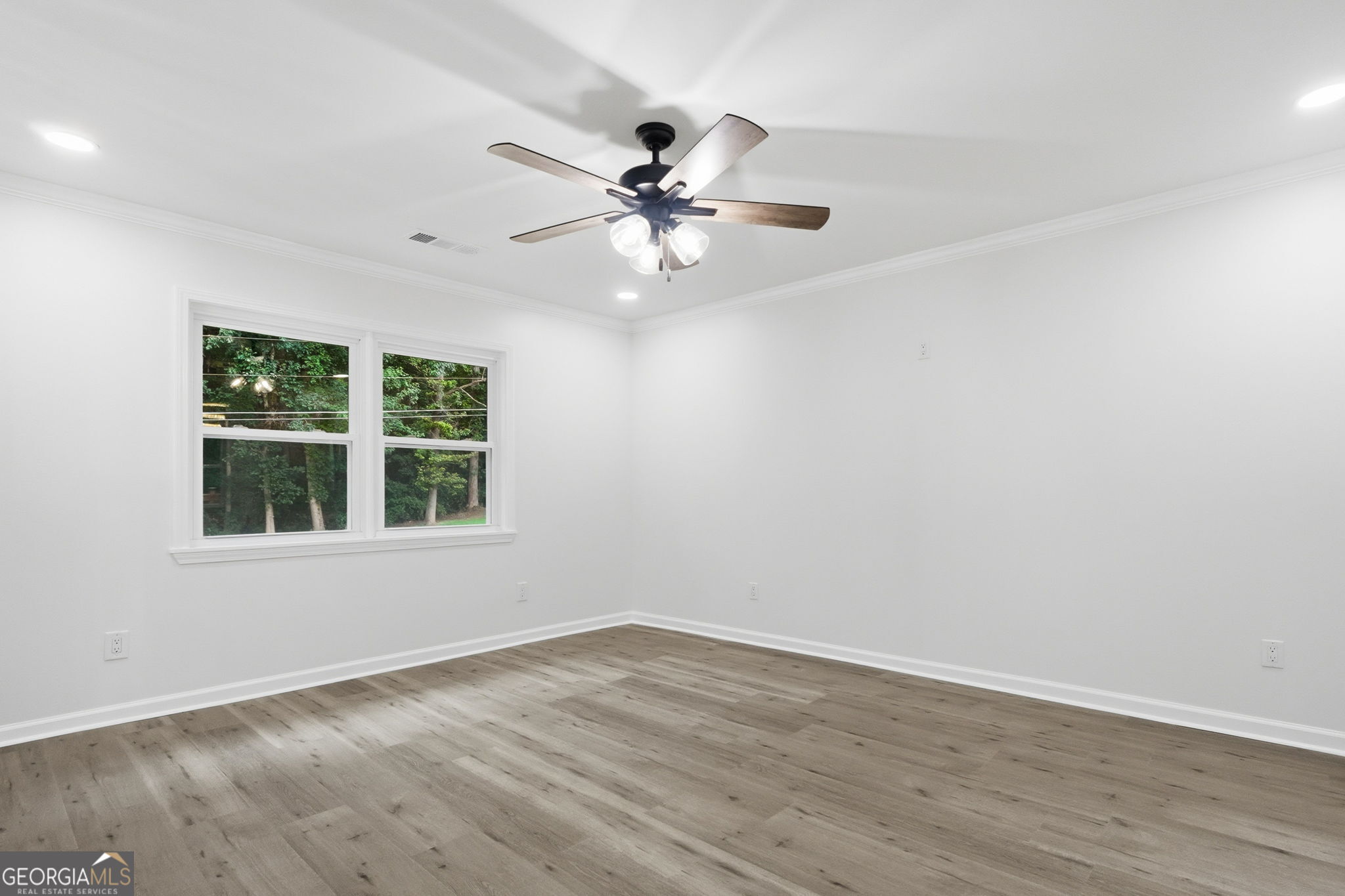 5827 Christopher Lane Property Photo 8