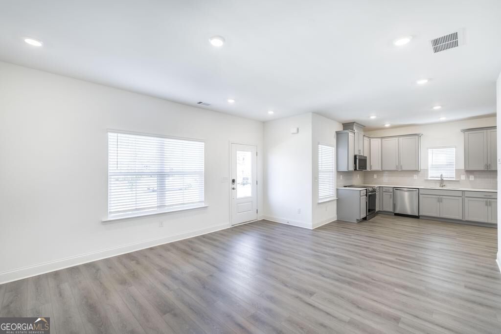 111 Prospect Avenue Property Photo 7