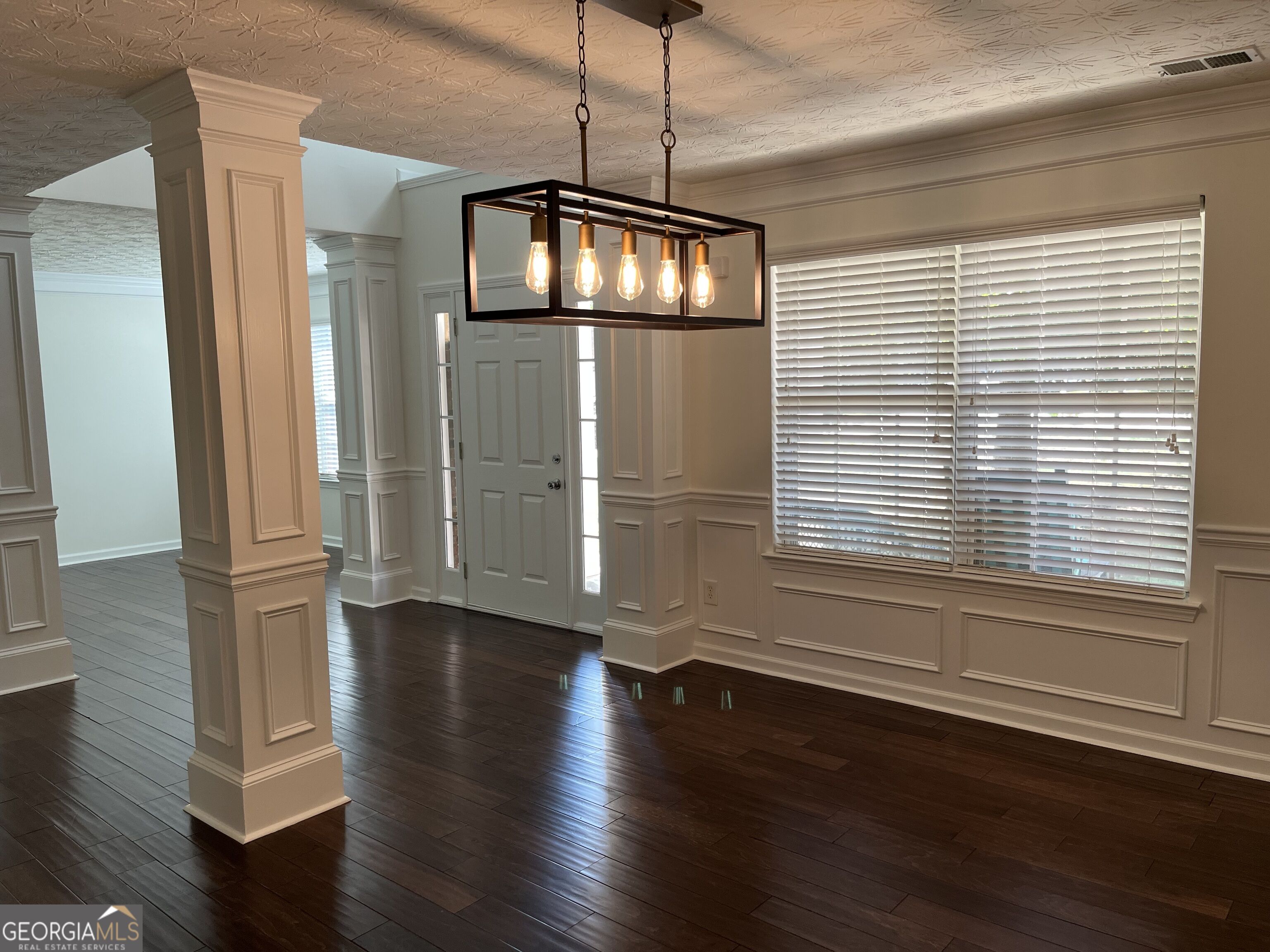 10 New York Avenue Property Photo 7