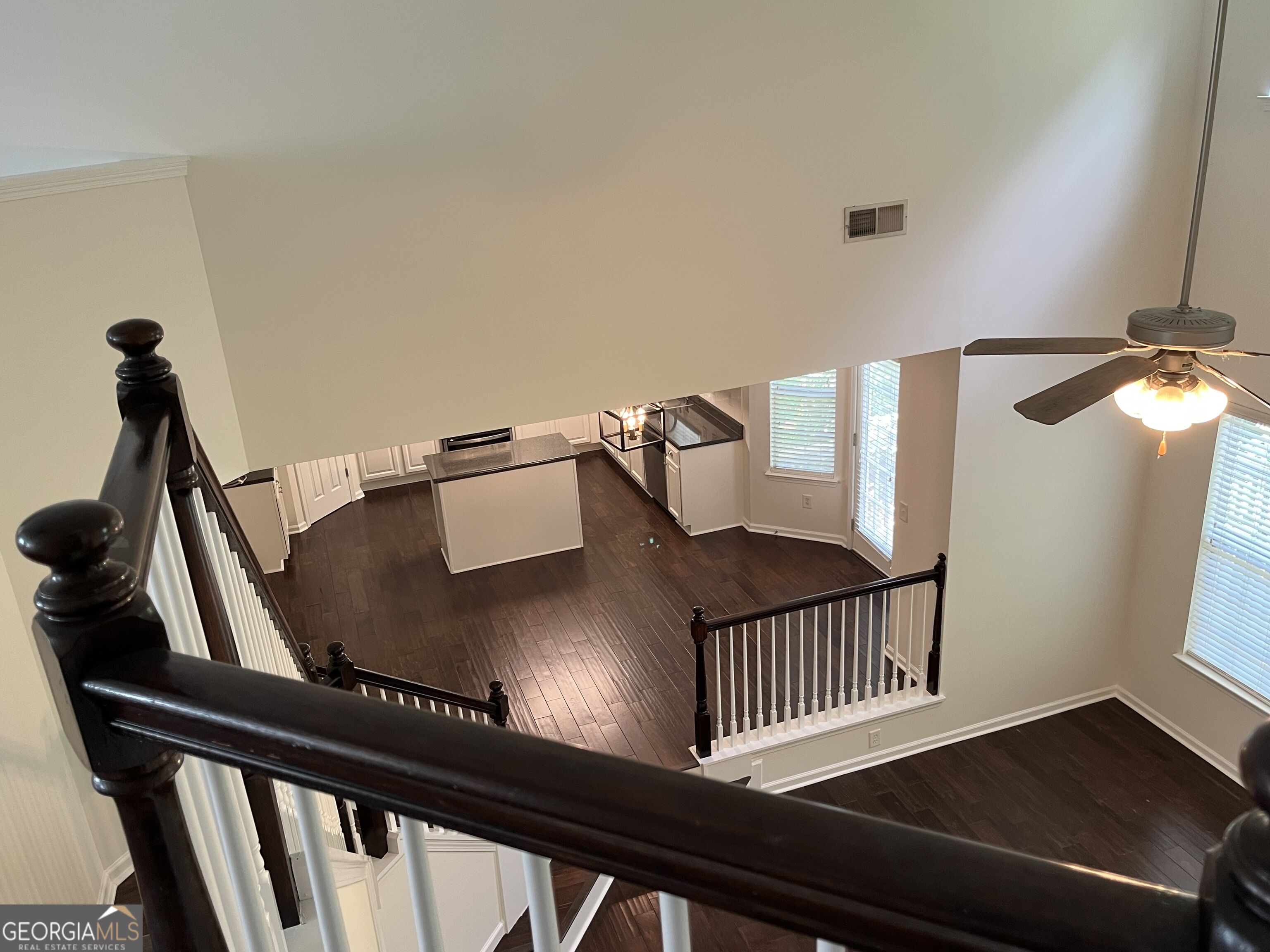 10 New York Avenue Property Photo 25