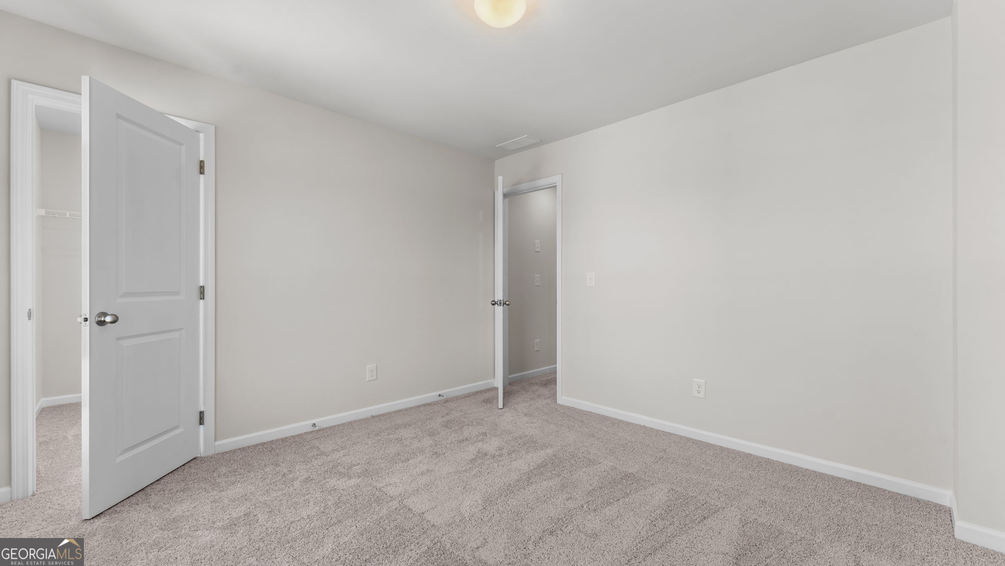 5245 Gainesville Street Property Photo 11