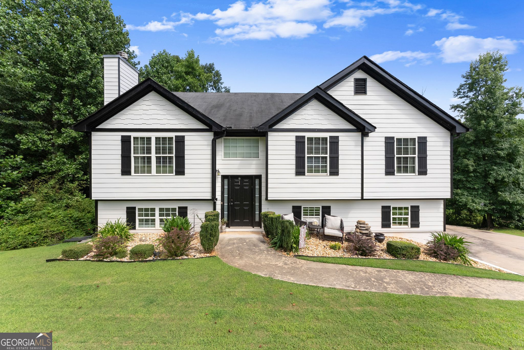 2786 Summer Creek Drive Property Photo 1